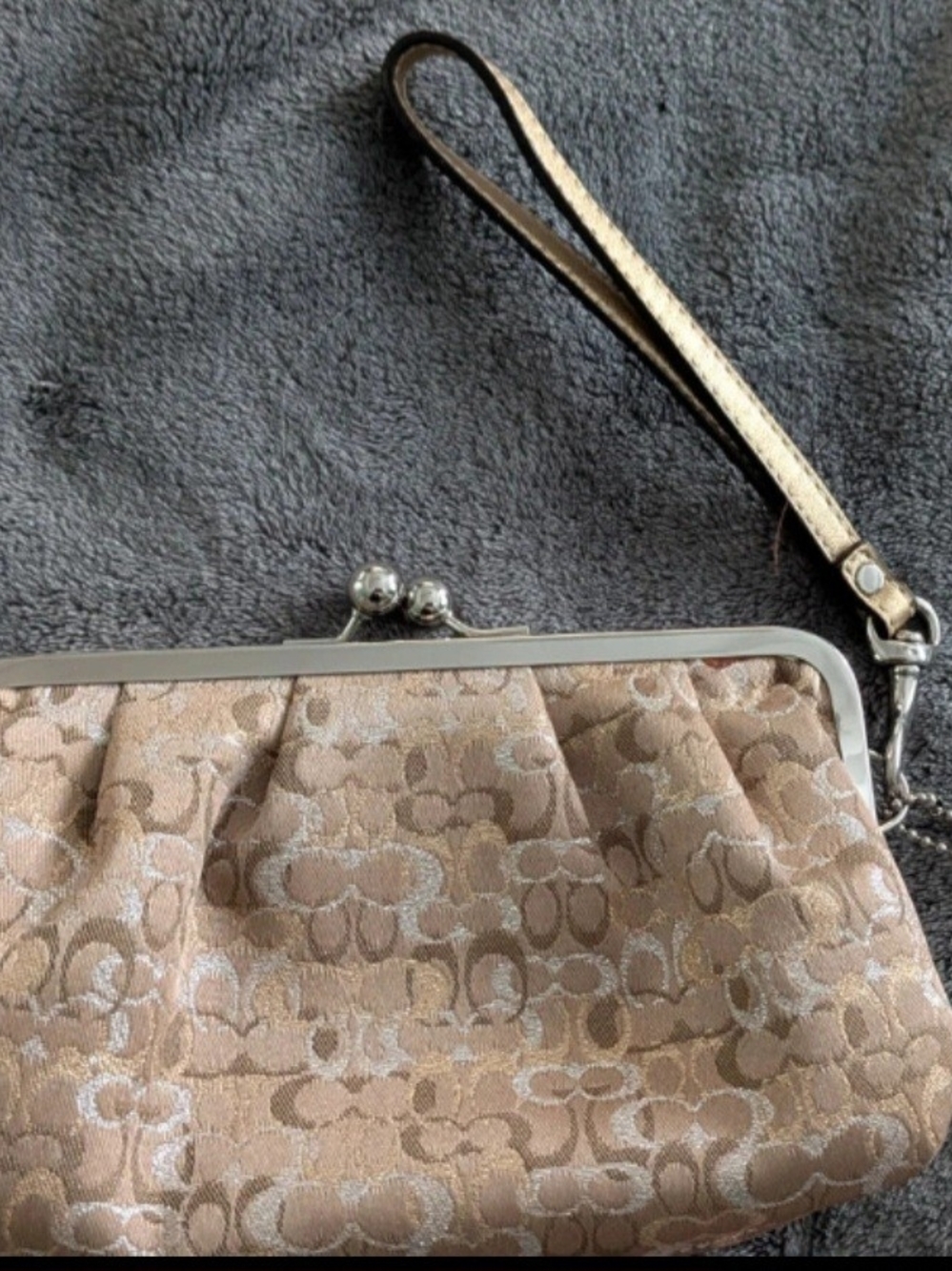 Coach Metallic Blush Signature Kiss-Lock Wristlet